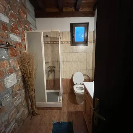 Stone And Sea Villa Loutra Elevtheron Exterior photo
